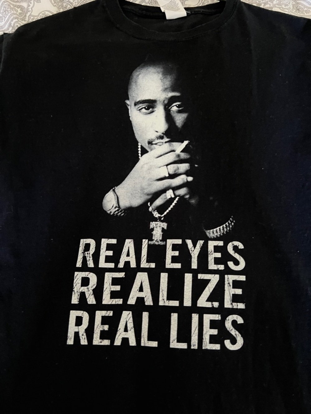 Tupac Real Eyes Realize Real Lies Graphic T Shirt Black Medium - Picture 3 of 4